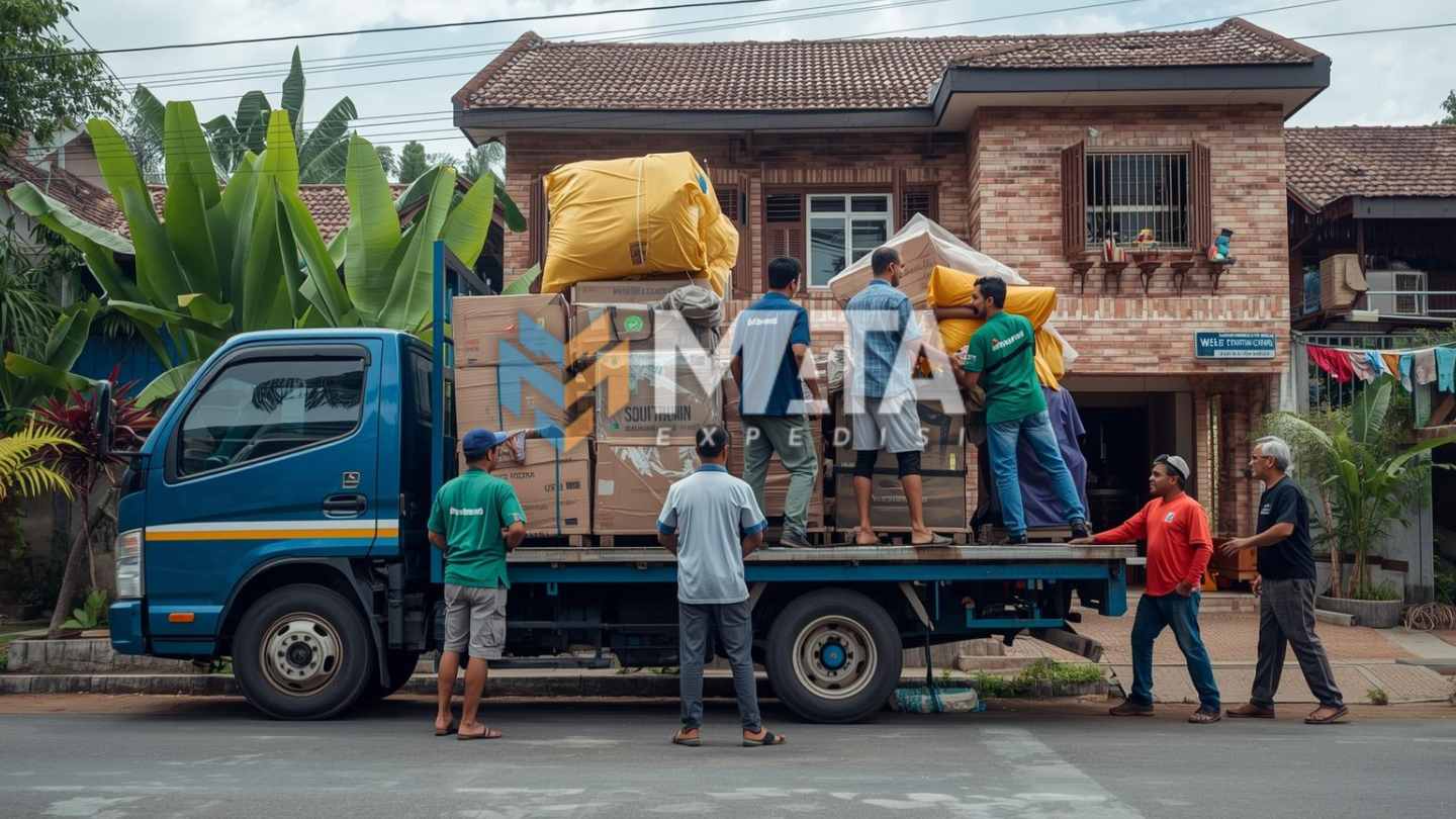 Sewa Truk Engkel Pindahan